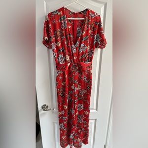 Zara Floral Jumpsuit with Pockets and Buckle